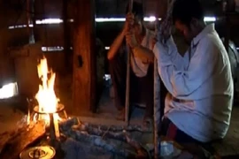 Tộc người ngủ ngồi duy nhất ở Việt Nam