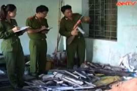 Tận mắt những khẩu súng côn tự chế ở Thanh Hóa