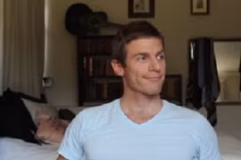 Chàng Tây “thích ăn đu đủ” nói tiếng Việt như gió