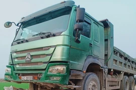 3 mẹ con chết thảm khi va chạm với xe tải