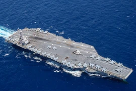 Xem siêu tàu sân bay lớn nhất thế giới USS Gerald R. Ford tập trận 
