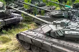 Cận cảnh dàn vũ khí Wagner chuyển giao cho Bộ Quốc phòng Nga