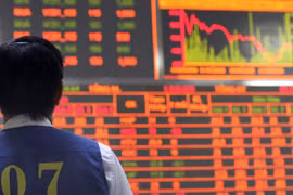 Bloomberg: Việt Nam hưởng lợi từ thương chiến Mỹ-Trung nhưng vì sao chứng khoán không khởi sắc?