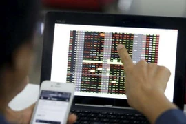 Cổ phiếu ACB được sang tay hơn 3.200 tỷ đồng, VN-Index phi 8 điểm