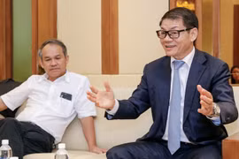 Tỷ phú Trần Bá Dương: Người xây dựng đế chế ôtô đến người hùng ‘cứu’ bầu Đức và đại gia thuỷ sản