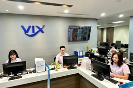 Vợ chồng đại gia Nguyễn Văn Tuấn thoái xong vốn khỏi Chứng khoán VIX