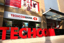 Techcombank báo lãi vượt kế hoạch, dòng tiền thuần âm hơn 10.000 tỷ