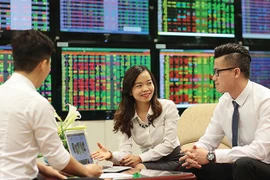 Năm 2020 VN-Index sẽ vượt mốc hơn 1.000 điểm, nhóm ngân hàng dậy sóng?