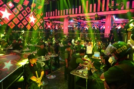 Đột kích bar Paris Night Club, phát hiện 42 người dương tính ma túy