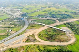 Cần Thơ: Cty Hoàng Anh trúng thầu thi công đường giao thông hơn 7 tỷ