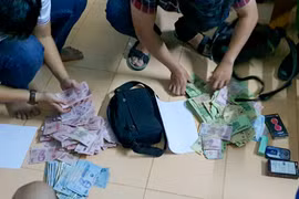 Cướp ngân hàng Vietcombank, 2 nghi can bị bắt