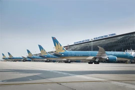 Muốn 'cứu' Vietnam Airlines, Bộ GTVT nguy cơ phạm luật