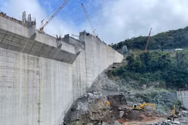 Dừng thi công Thủy điện Đăk Mi 1 để giám định nguyên nhân