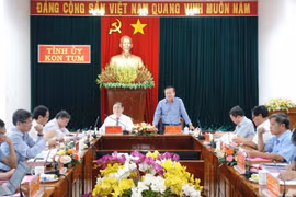 Đoàn công tác VUSTA làm việc với Thường trực Tỉnh ủy Kon Tum