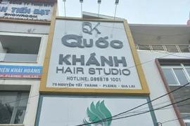 Gia Lai: Dừng hoạt động, tháo gỡ biển hiệu phòng khám “chui“