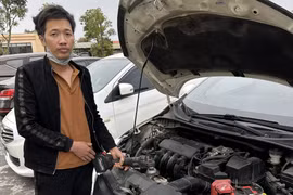 Bắt giữ 2 đối tượng chuyên tẩy xóa số khung, số máy ô tô