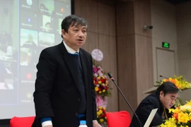 Thu phí sử dụng lòng đường, vỉa hè: Nên hay không?