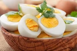 Luộc trứng sai cách có thể gây hại cho sức khỏe