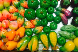 Loại bánh "quý tộc" mà nhiều người lầm tưởng là hoa quả giả