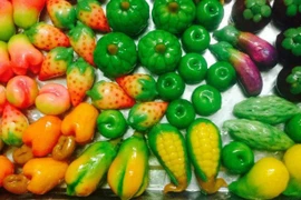 Loại bánh "quý tộc" mà nhiều người lầm tưởng là hoa quả giả