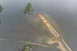 Vi phạm tại Dự án lấn biển, quây núi trên vịnh Hạ Long