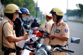 Nghiêm cấm cán bộ, công chức can thiệp xử lý vi phạm giao thông