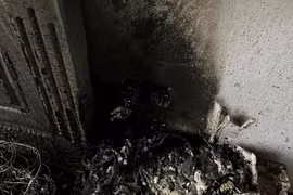 Cứu sống 3 người trong đám cháy do sạc điện thoại