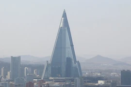 Loạt ảnh mới nhất về khách sạn bỏ hoang ở Bình Nhưỡng