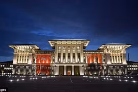 Soi dinh Tổng thống Thổ Nhĩ Kỳ lớn gấp 30 lần Nhà Trắng