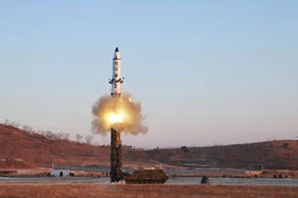 Ảnh: Điểm lại những vụ Triều Tiên phóng tên lửa