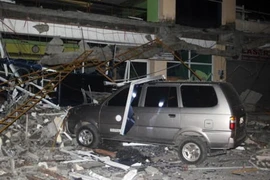 Cảnh tan hoang sau động đất ở Philippines, 15 người thiệt mạng