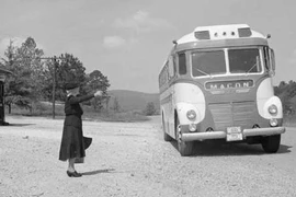 Tò mò xem dân Mỹ đi xe khách hồi thập niên 1940