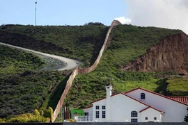 Cuộc sống ở biên giới Mỹ-Mexico qua ảnh