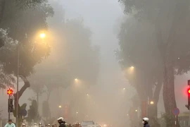 Miền Bắc tiếp tục mưa phùn, sương mù