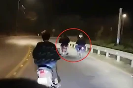 Truy tìm nhóm “trẻ trâu” chém người ở Vĩnh Phúc