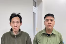 Móc nối với bảo vệ trộm than ở Cty kho vận và cảng Cẩm Phả