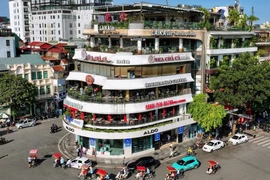 Biết gì về toà nhà “hàm cá mập” sắp bị Hà Nội phá dỡ?