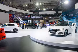 Xe ôtô nhập khẩu nguyên chiếc vào Việt Nam tăng mạnh 