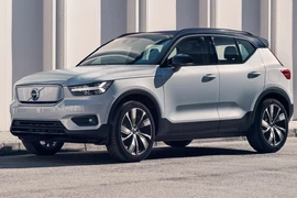 Volvo triệu hồi xe vì lỗi dây an toàn
