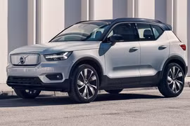 Volvo triệu hồi xe vì lỗi dây an toàn