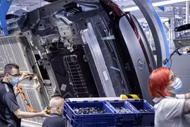 Mercedes-Benz sẽ sớm ngừng sản xuất xe động cơ đốt trong