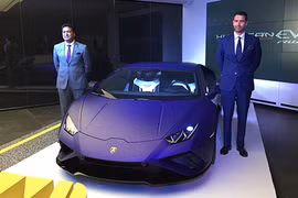 Lamborghini Huracan EVO RWD ra mắt Thái Lan từ 14 tỷ đồng