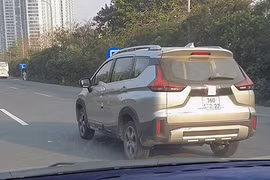 Xe giá rẻ Mitsubishi Xpander Cross 2020 lăn bánh tại Việt Nam