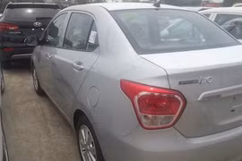 Hyundai Grand i10 Sedan số tự động “cập bến” Việt Nam