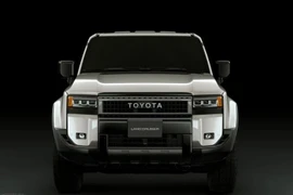 Toyota Land Cruiser Prado bổ sung bản giá rẻ 2 chỗ ngồi
