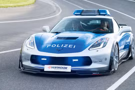 Cảnh sát Đức "tậu" siêu xe Chevrolet Corvette Stingray 