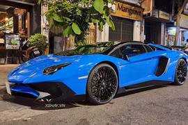 "Chạm mặt" Lamborghini Aventador SV gần 40 tỷ tại Việt Nam