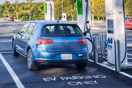 Ủy ban Châu Âu cấm ôtô động cơ đốt từ năm 2035