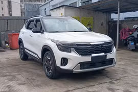 Cận cảnh Kia Seltos 2023 cập bến đại lý "sát vách" với Việt Nam