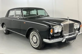 Rolls-Royce Silver Shadow "cổ lỗ sĩ" chạy điện mạnh 400 mã lực
